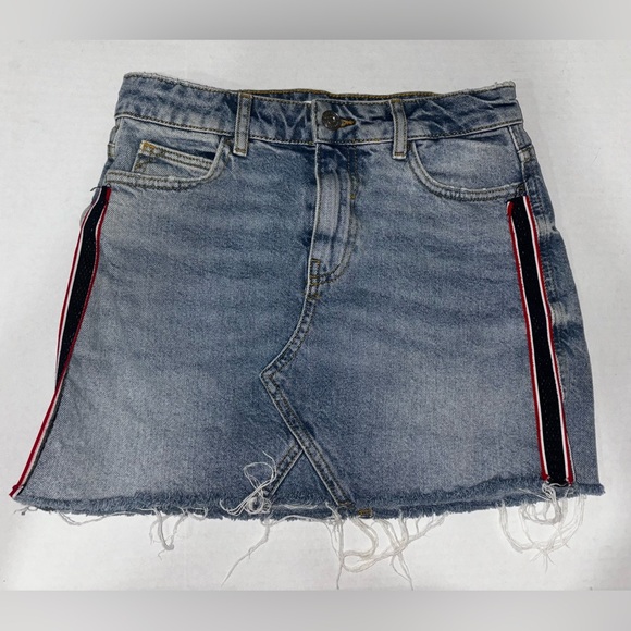 Zara Stripe Frayed Distressed Denim Mini Skirt Women's Size XS - Picture 1 of 4